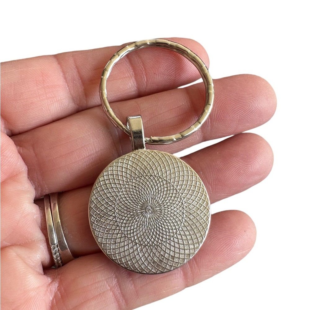 Hawk Head Silver Keychain - Picture 3 of 3